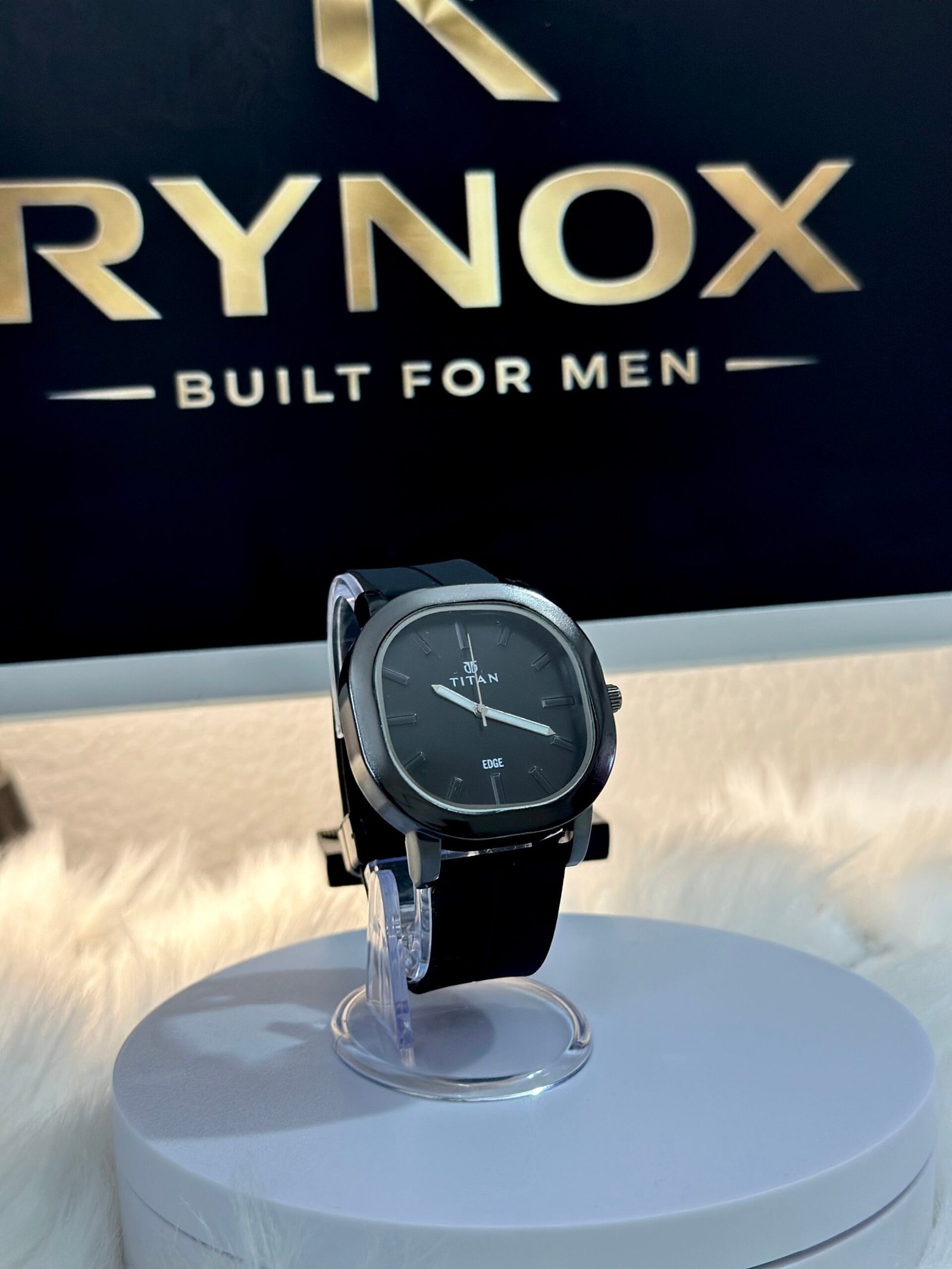 IMG_0015.JPG Product: Titan Edge Minimalist Style Watch